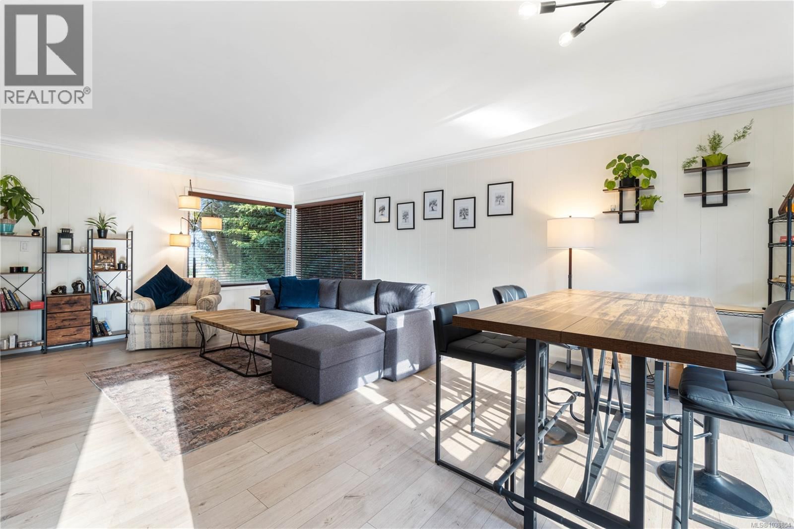 3872 Island Highway property photo