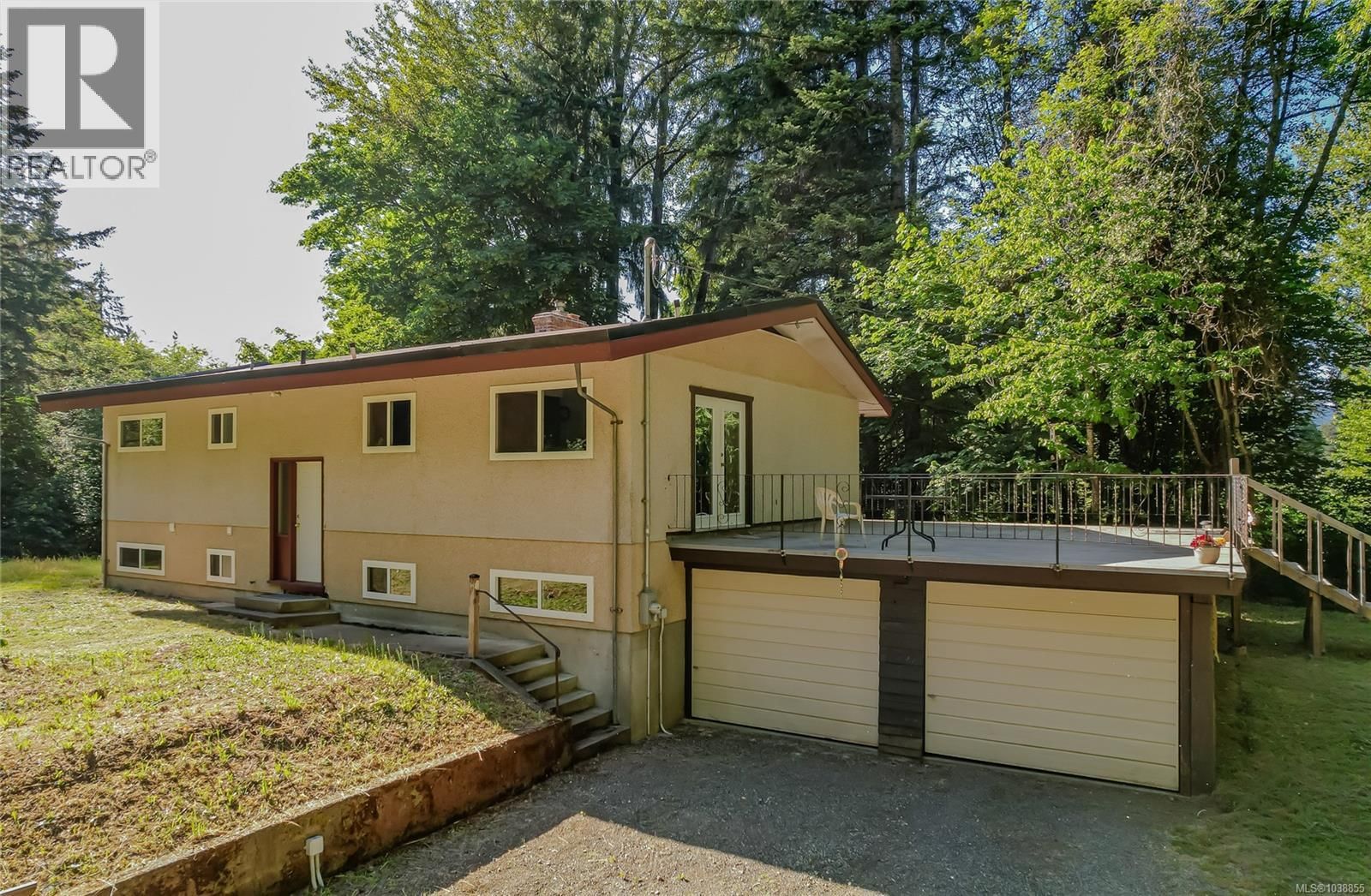 3246 Gibbins Road property photo