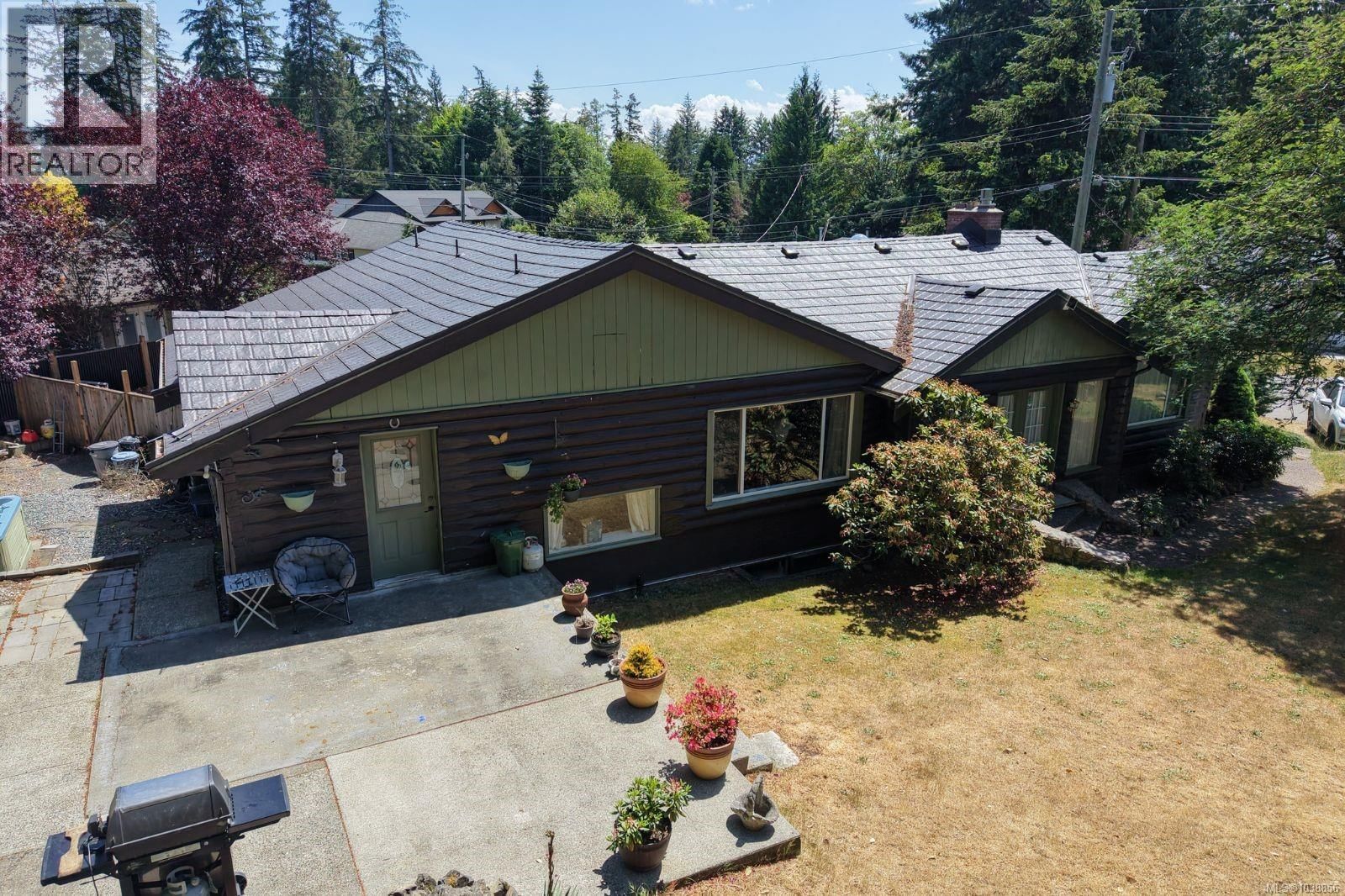 3604 Rockcliffe Drive property photo