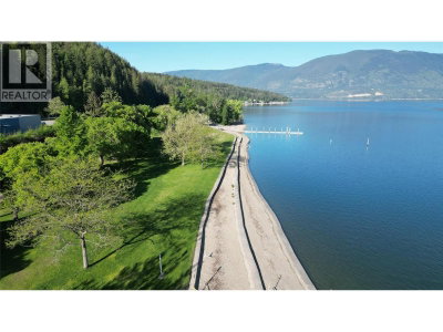 6831 42 Street Northeast | Salmon Arm British Columbia | Slide Image Ten