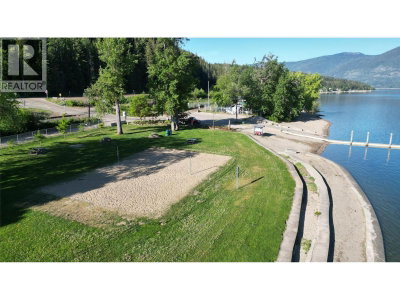 6831 42 Street Northeast | Salmon Arm British Columbia | Slide Image Eleven