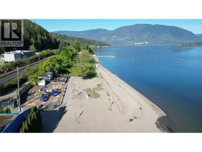6831 42 Street Northeast | Salmon Arm British Columbia | Slide Image Nine