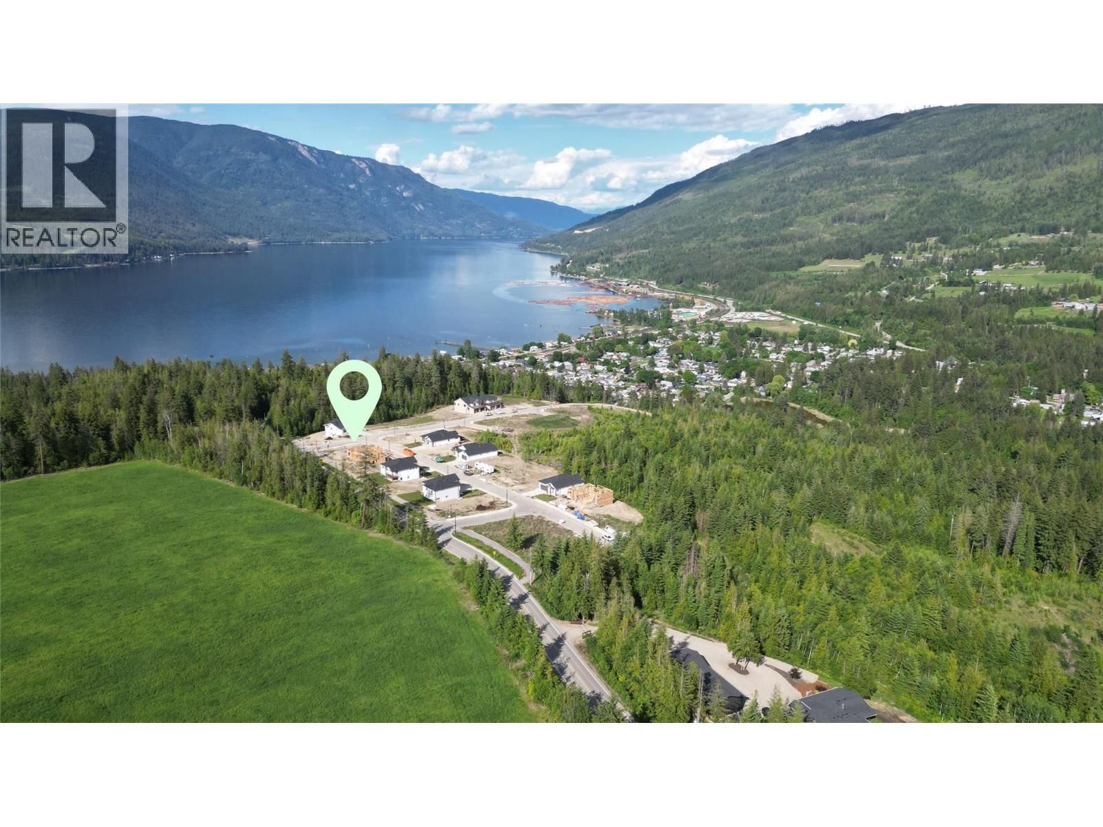 6951 42 Street Northeast, Salmon Arm, British Columbia V0E 1K0