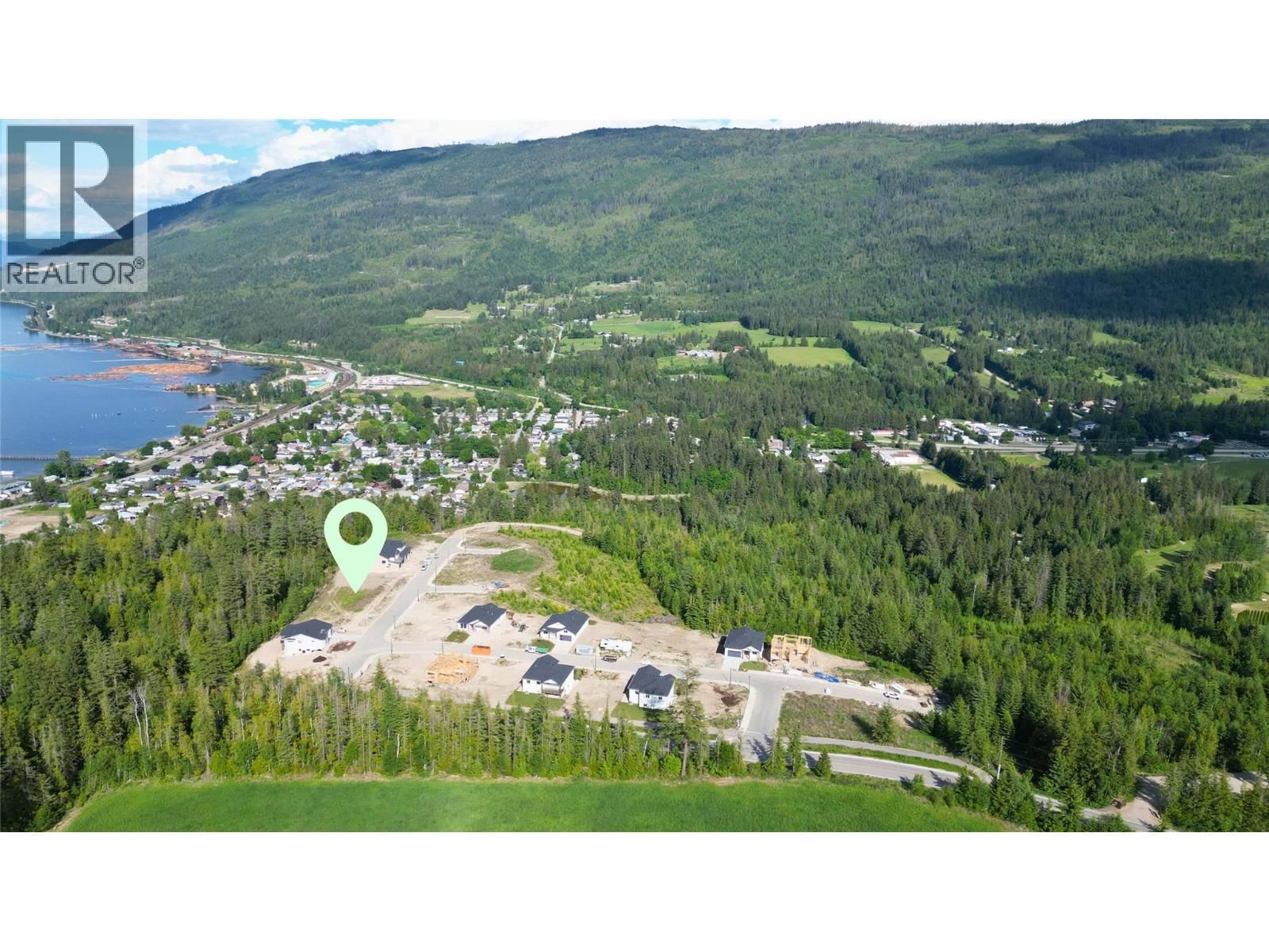 4251 69 Avenue Northeast, Salmon Arm, British Columbia V0E 1K0