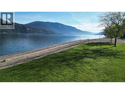 4411 69 Avenue Northeast | Salmon Arm British Columbia | Slide Image Nine