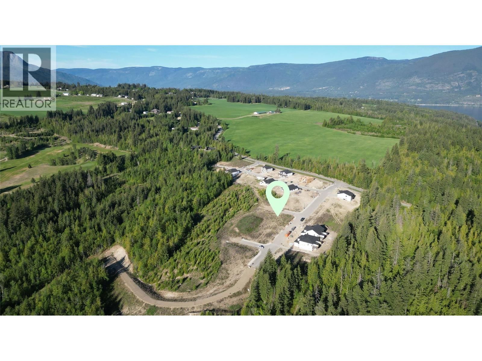 6950 43 Street Northeast, Salmon Arm, British Columbia V0E 1K0