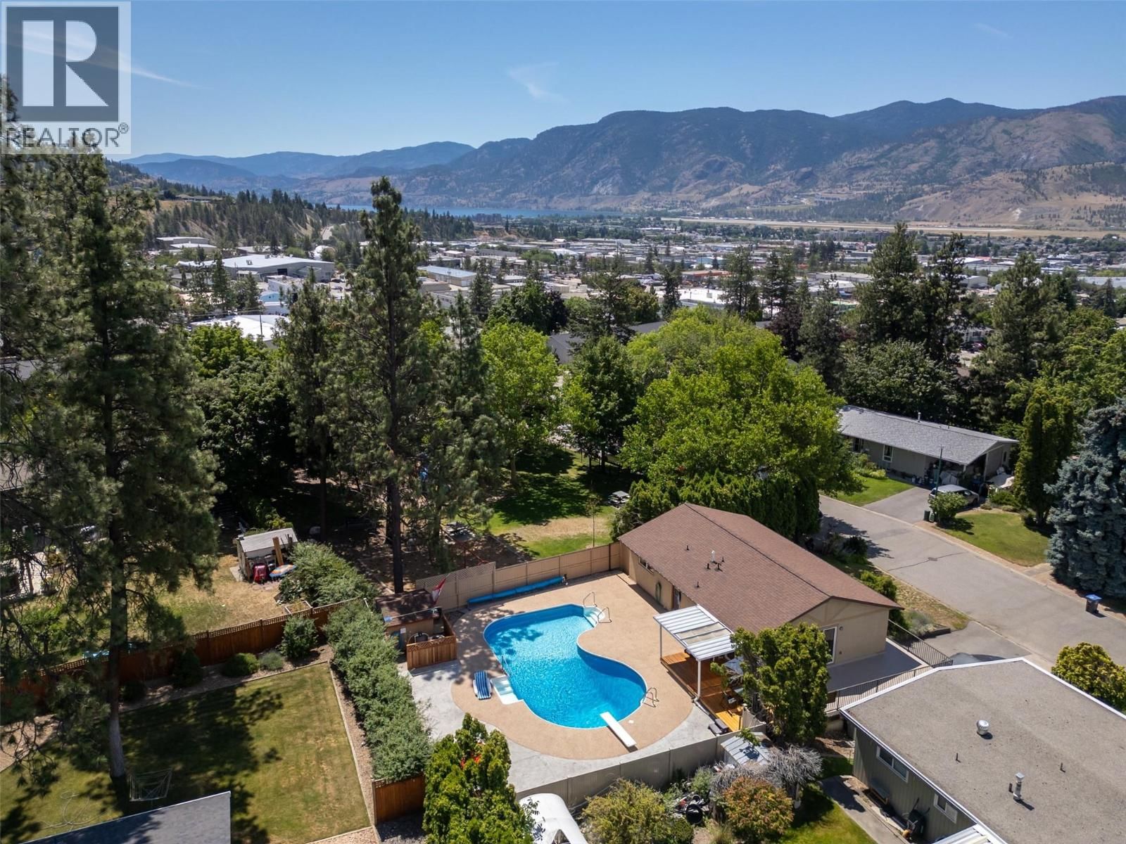 186 Dunant Crescent, Penticton, British Columbia V2A 3G2