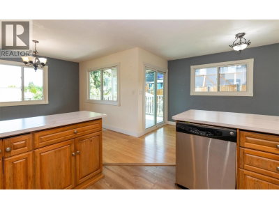 1791 27 Avenue Northeast | Salmon Arm British Columbia | Slide Image Eleven