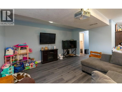 1791 27 Avenue Northeast | Salmon Arm British Columbia | Slide Image Twenty-five
