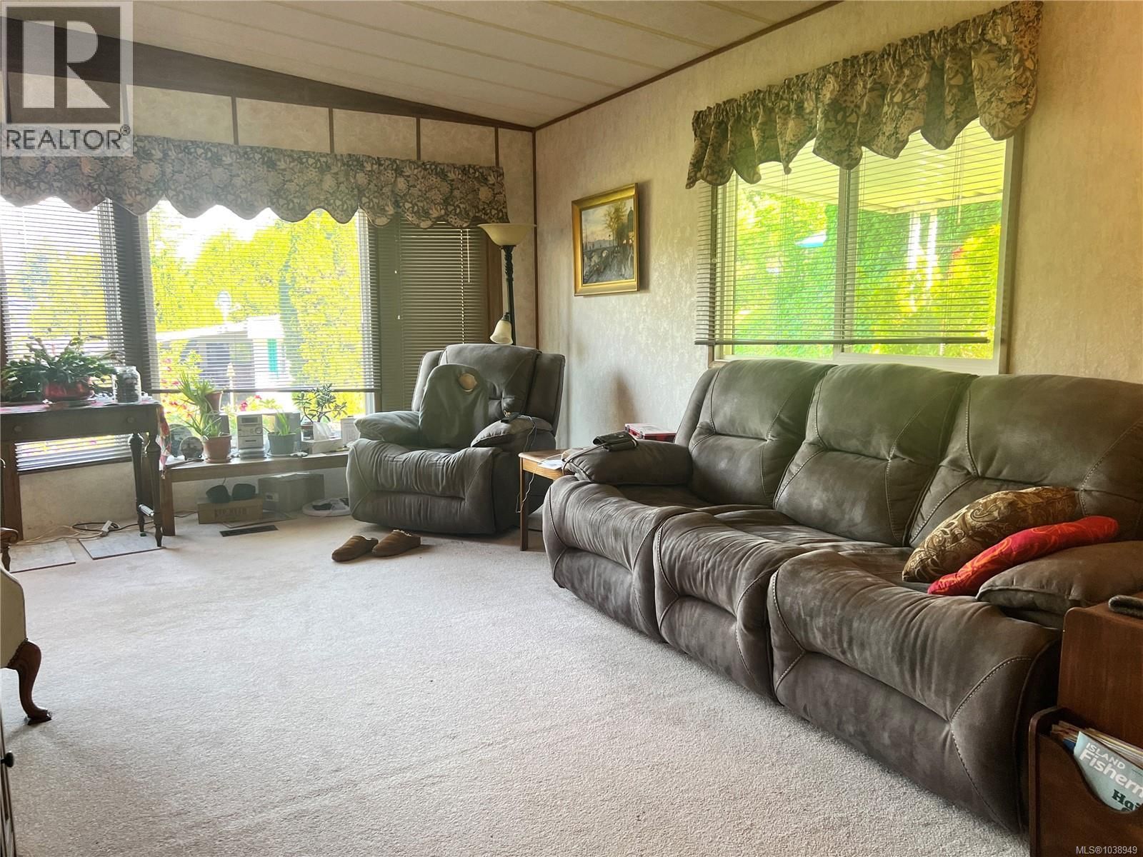13 5150 Christie Road property photo