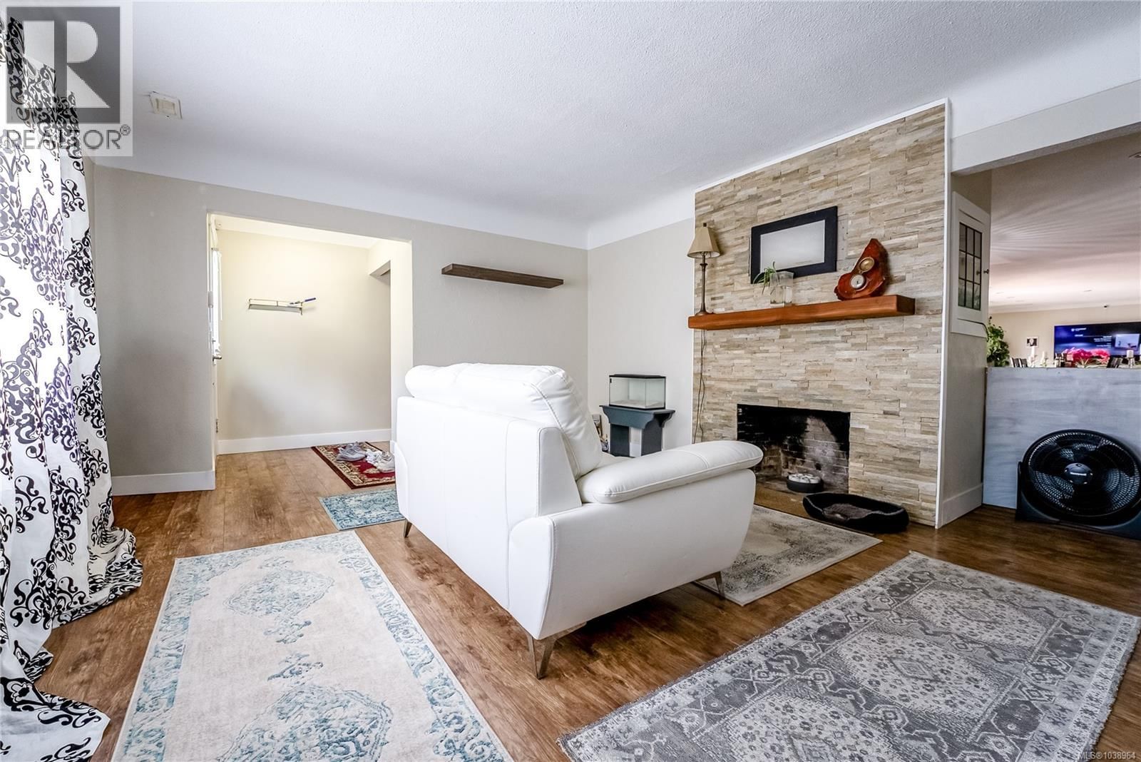 1661 Freeman Avenue property photo