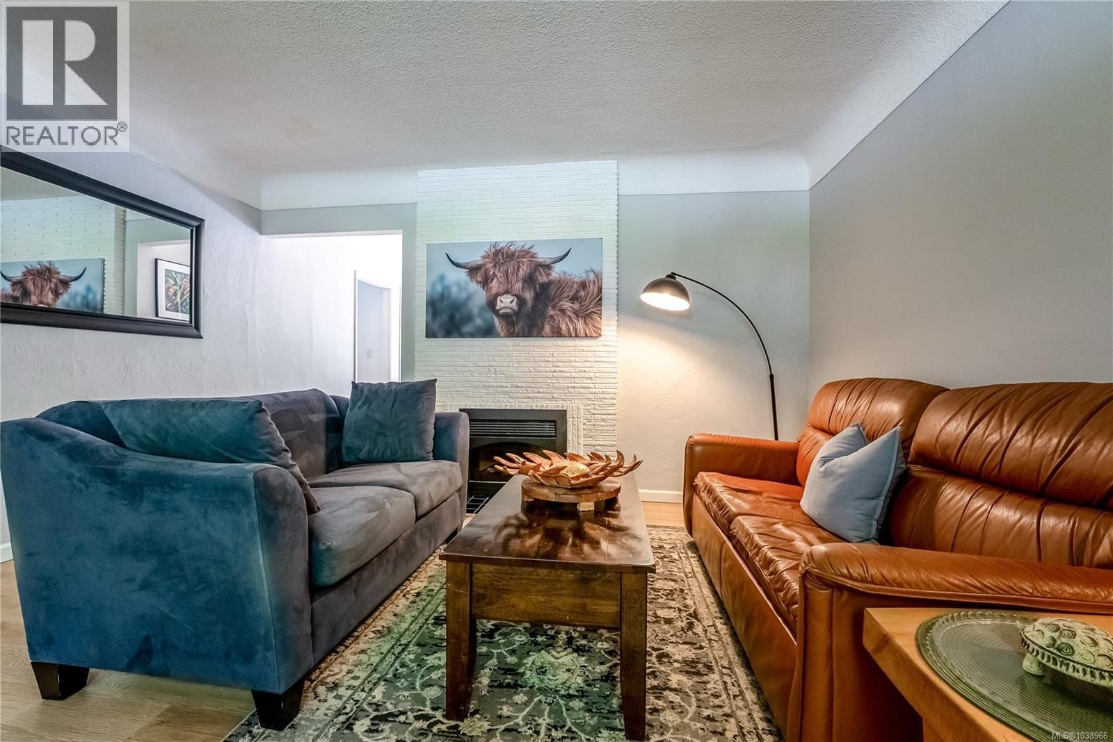 1663 Freeman Avenue property photo