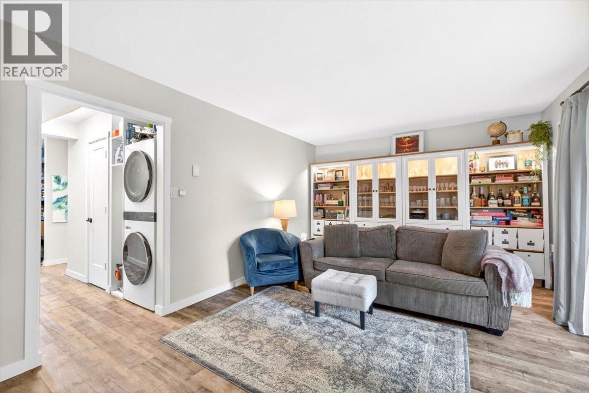 33A MT TRINITY Avenue property photo