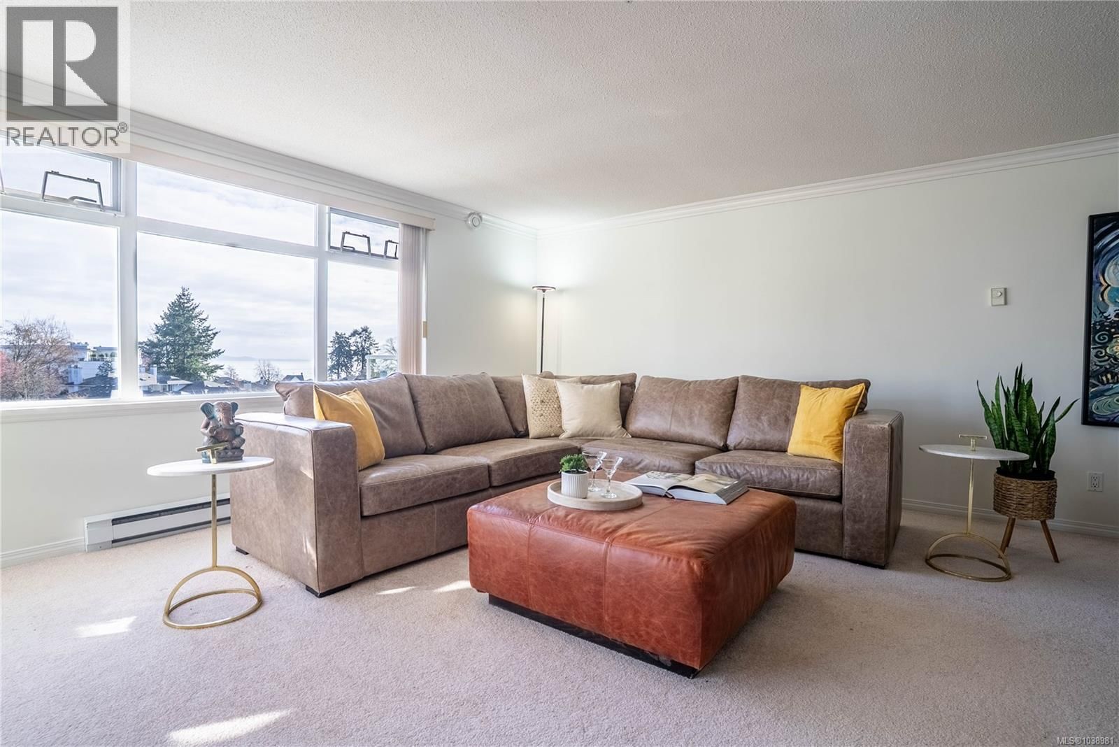 306 5110 Cordova Bay Road property photo