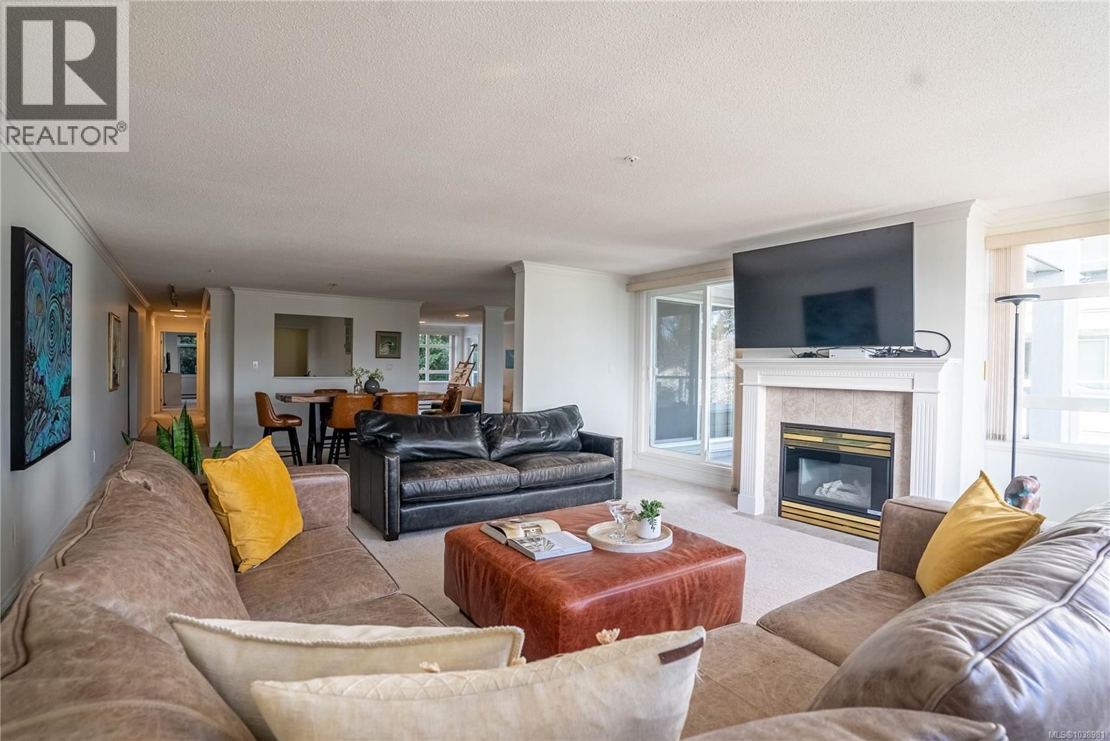 306 5110 Cordova Bay Road property photo