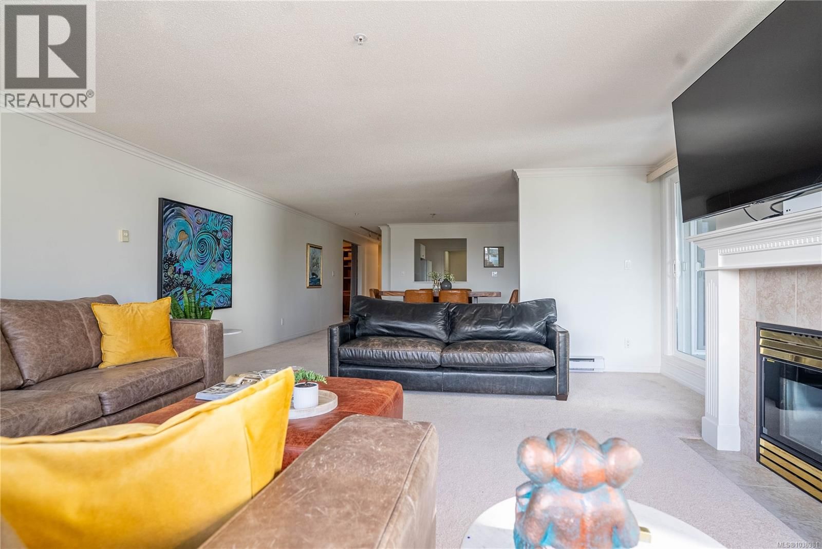 306 5110 Cordova Bay Road property photo