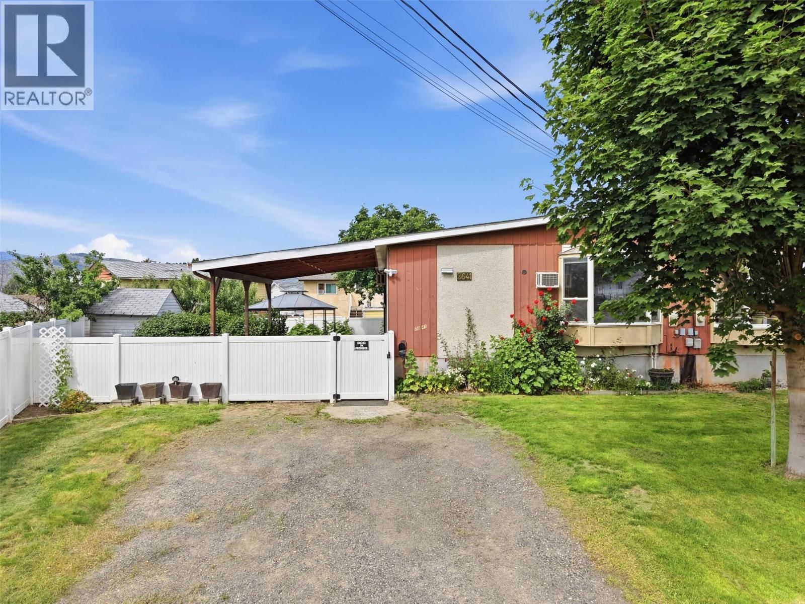 2641 Young Place, Kamloops, British Columbia V2B 8A4