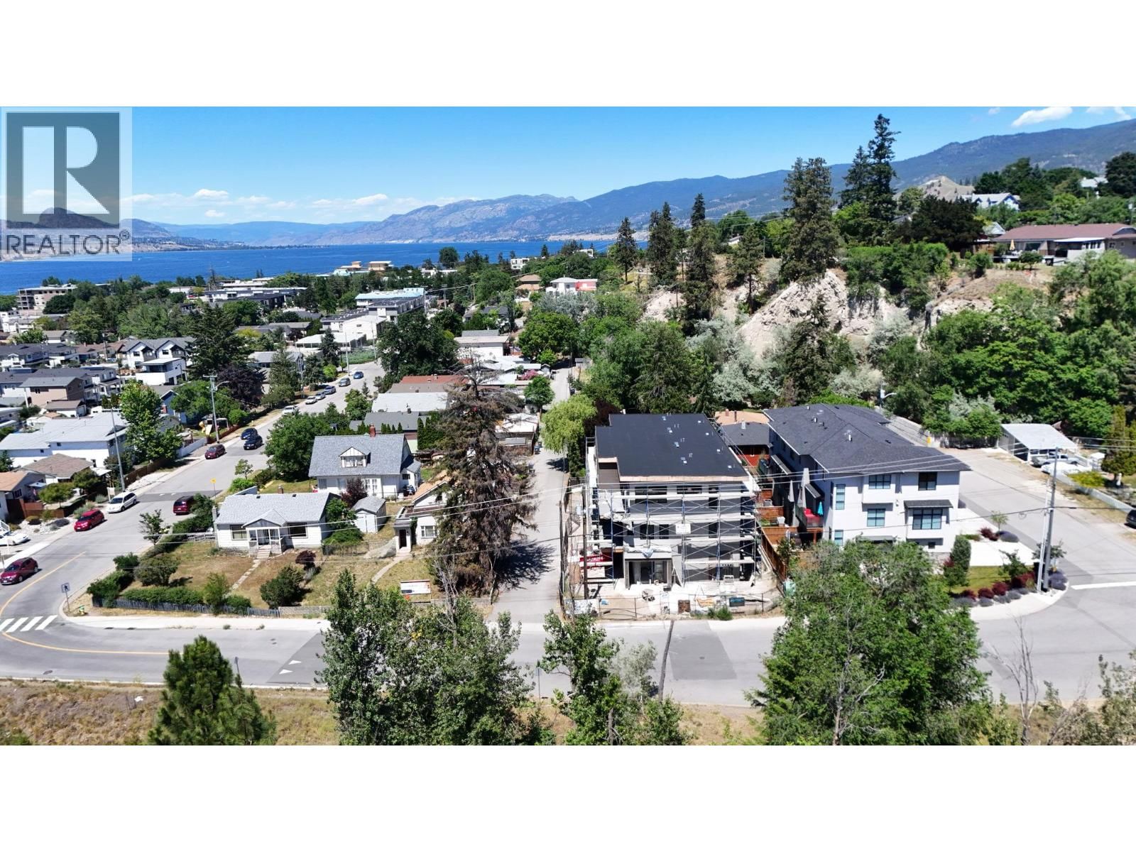 463 WADE Avenue, Penticton, British Columbia V2A 1T1