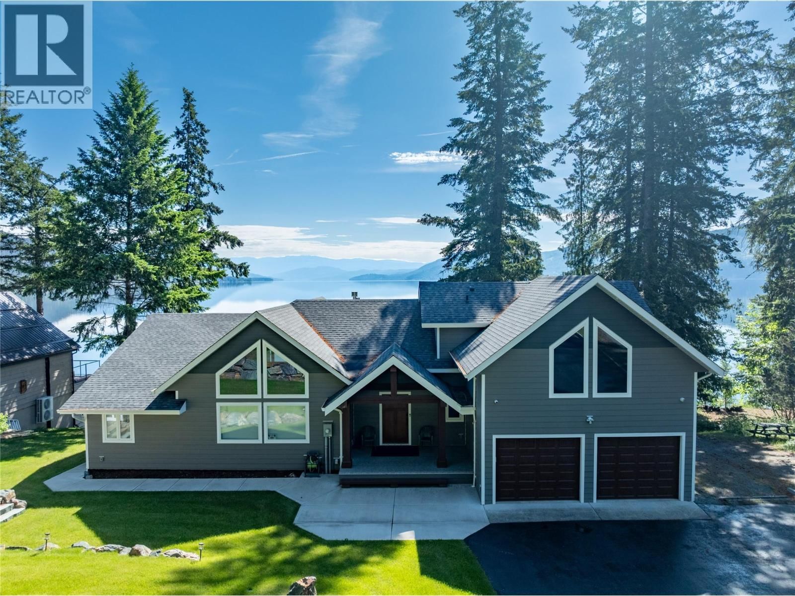 4498 Squilax Anglemont Road, Scotch Creek, British Columbia V0E 1M5