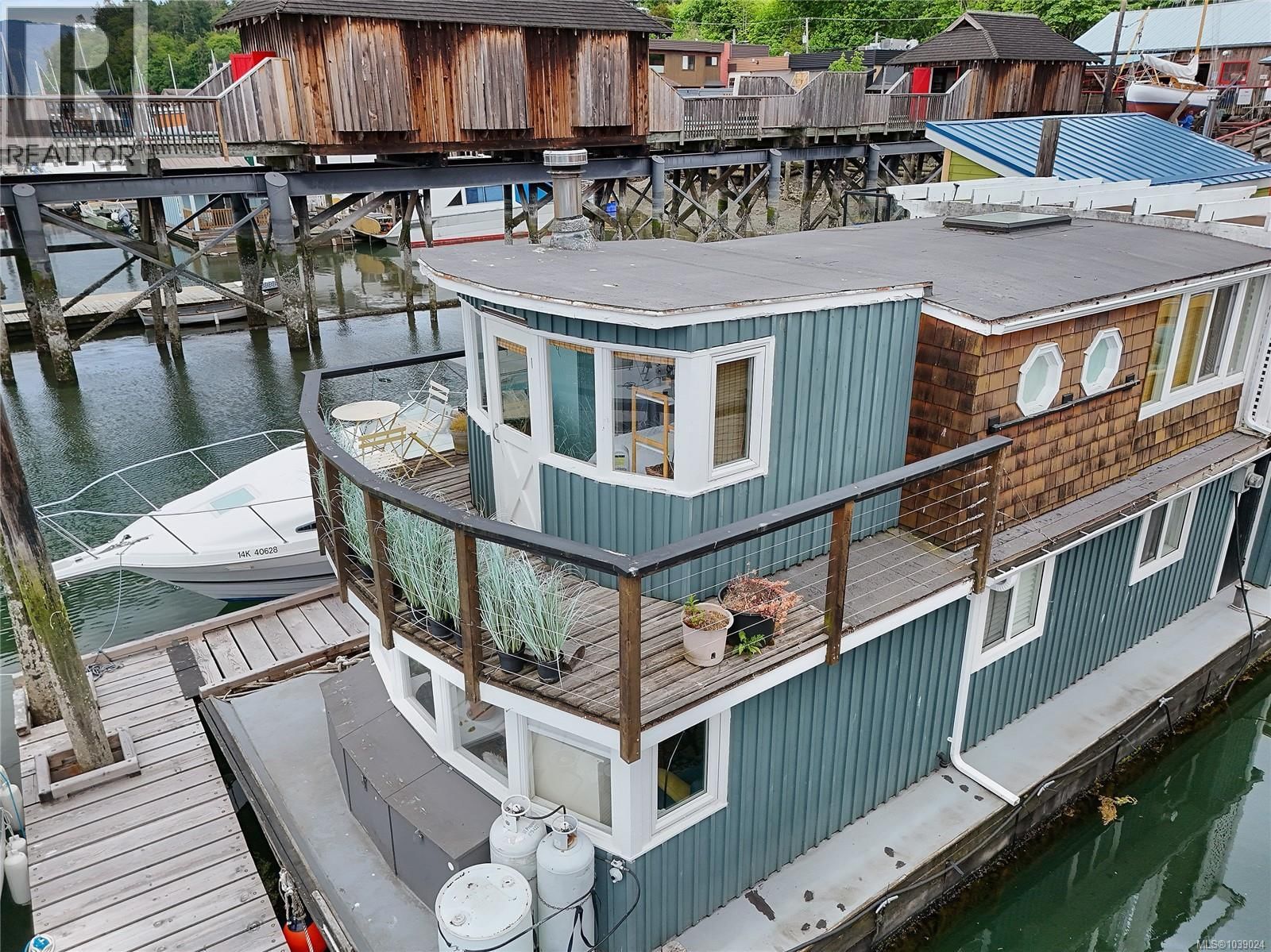 5 1765 Cowichan Bay Road property photo
