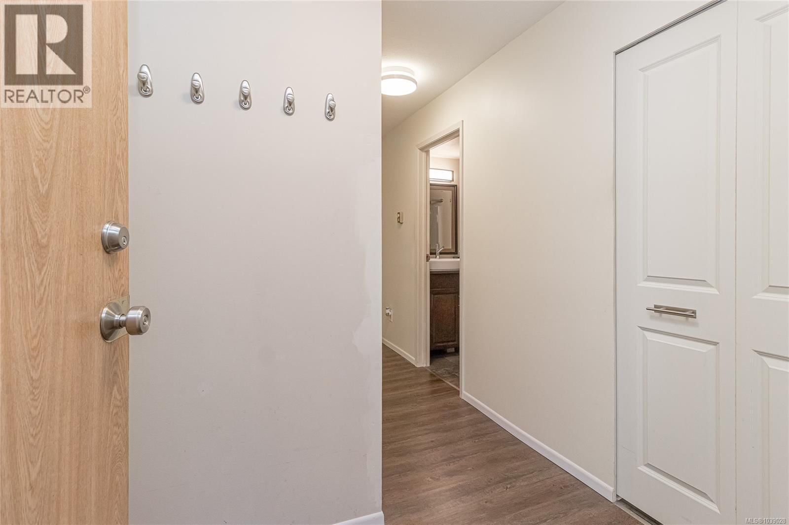 209 3185 Barons Road property photo