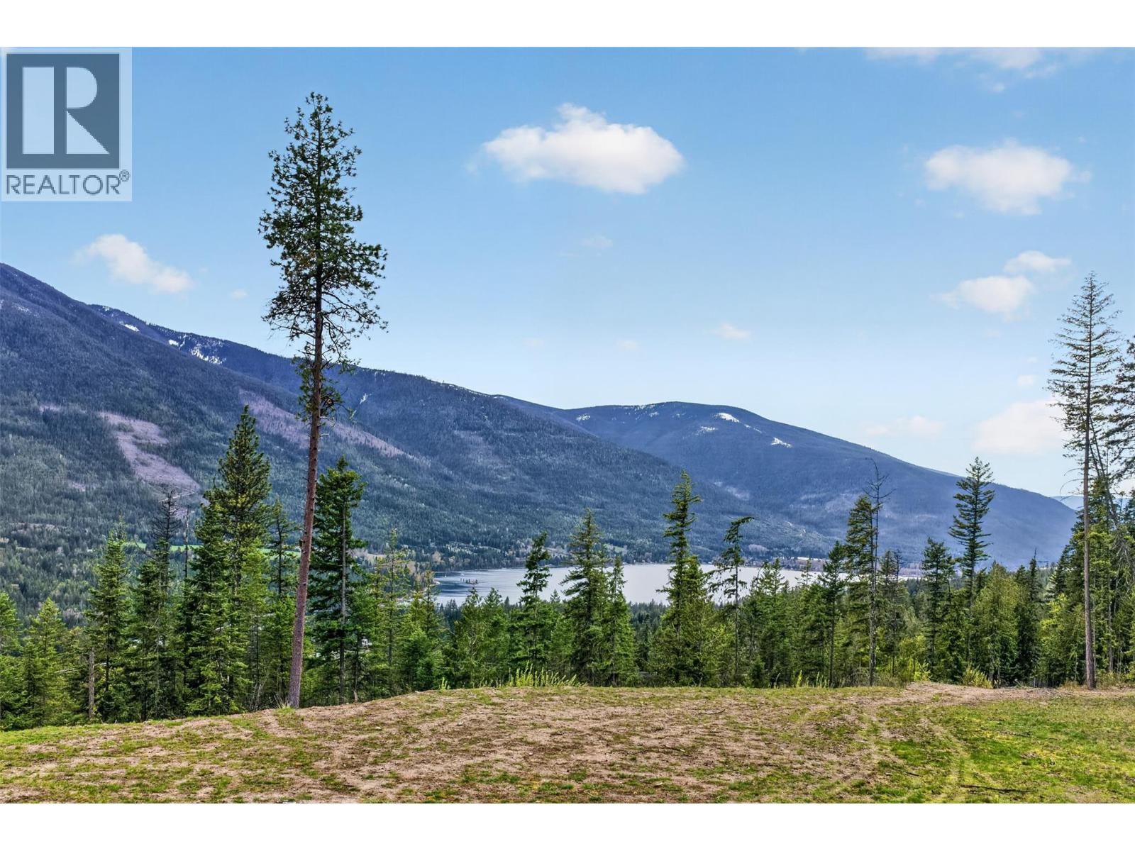 DL 7620 Rogers Road, Balfour, British Columbia V0G 1C0