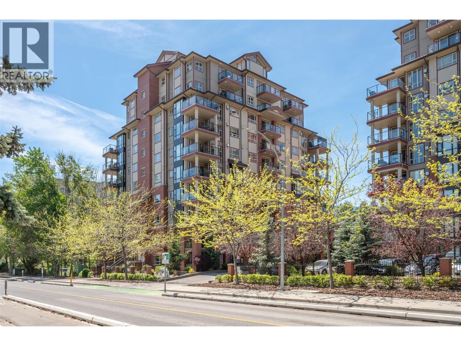 2125 ATKINSON Street, Penticton, British Columbia V2A 9E6