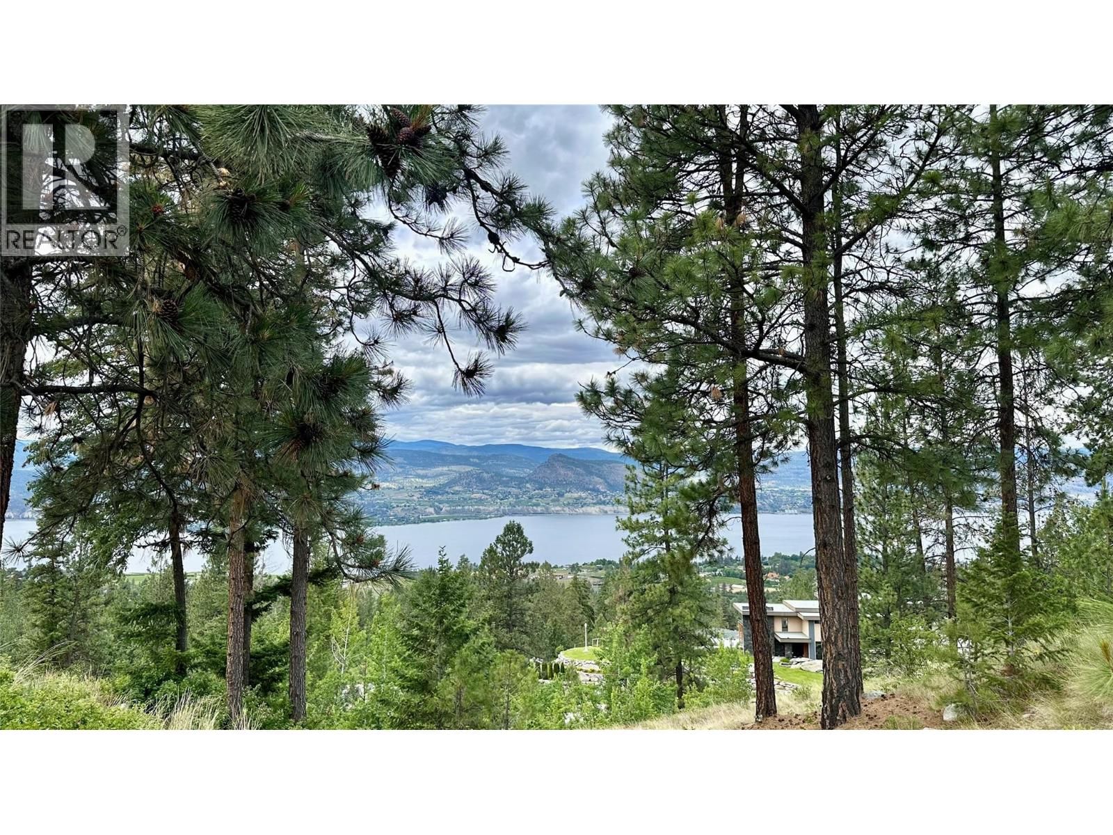 3451 Arawana Road, Naramata, British Columbia V0H 1N1