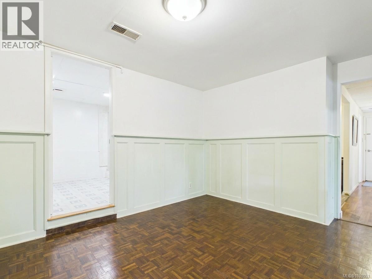 2984 Colwood Road property photo