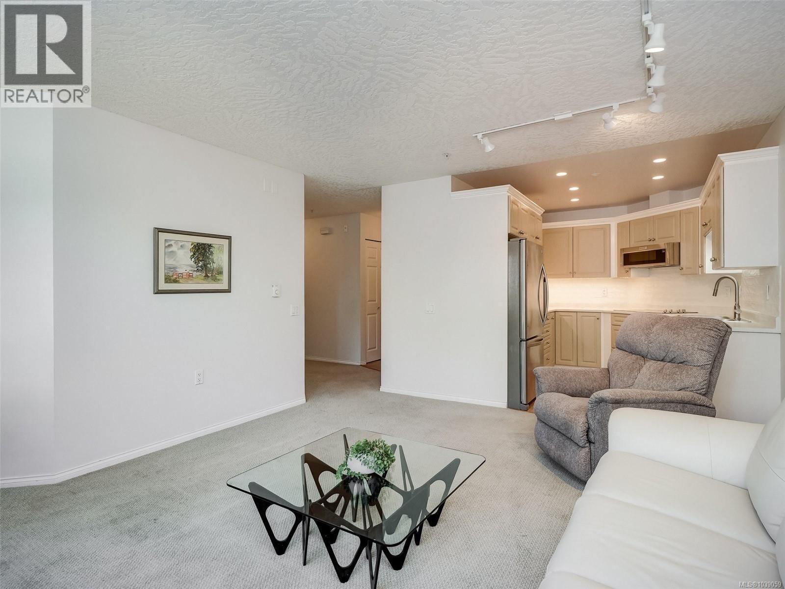 312 1521 Church Avenue property photo