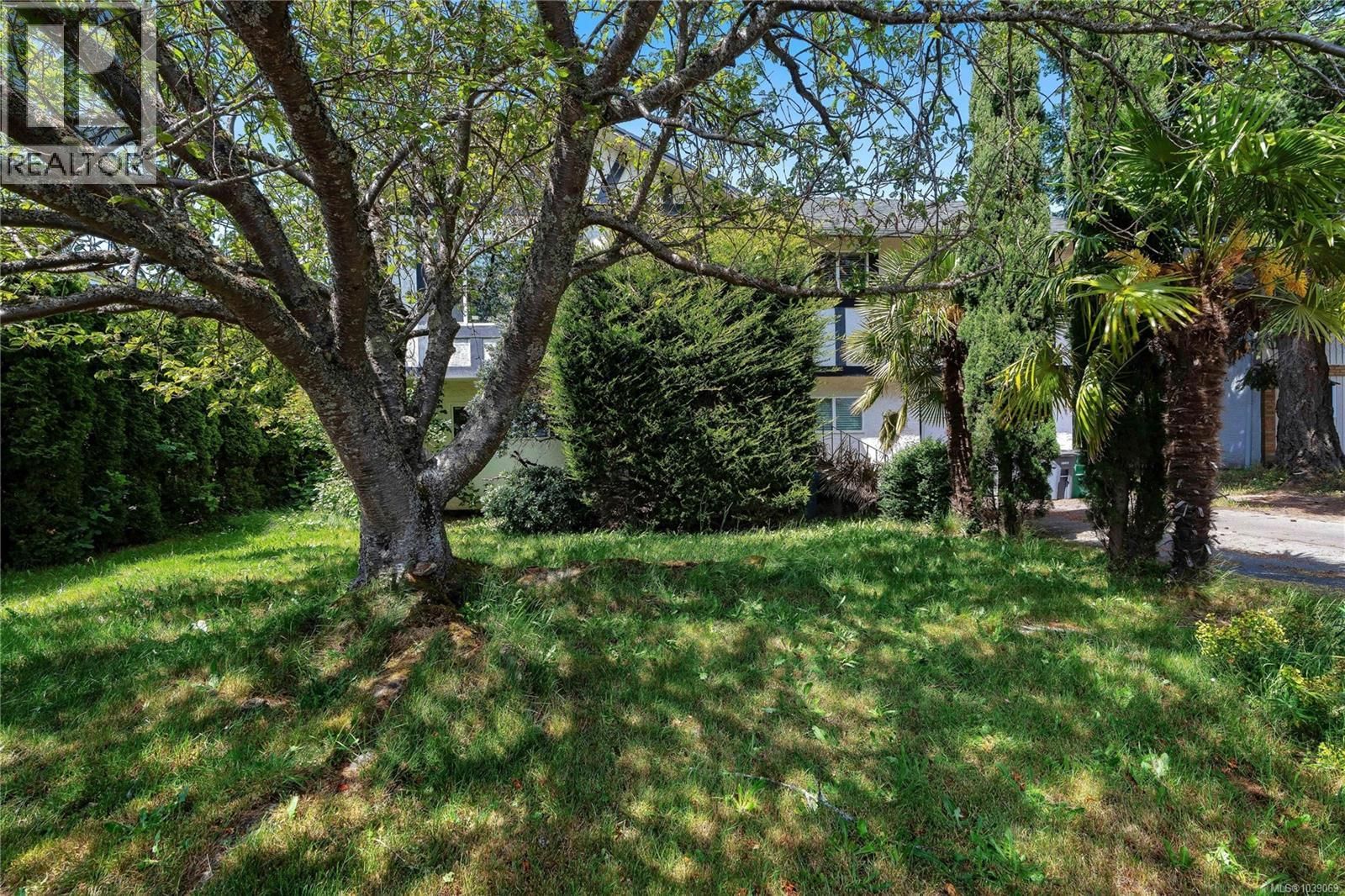 4094 Dawnview Crescent property photo