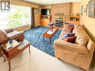 1 Finch Crescent | Osoyoos British Columbia | Slide Image Eight