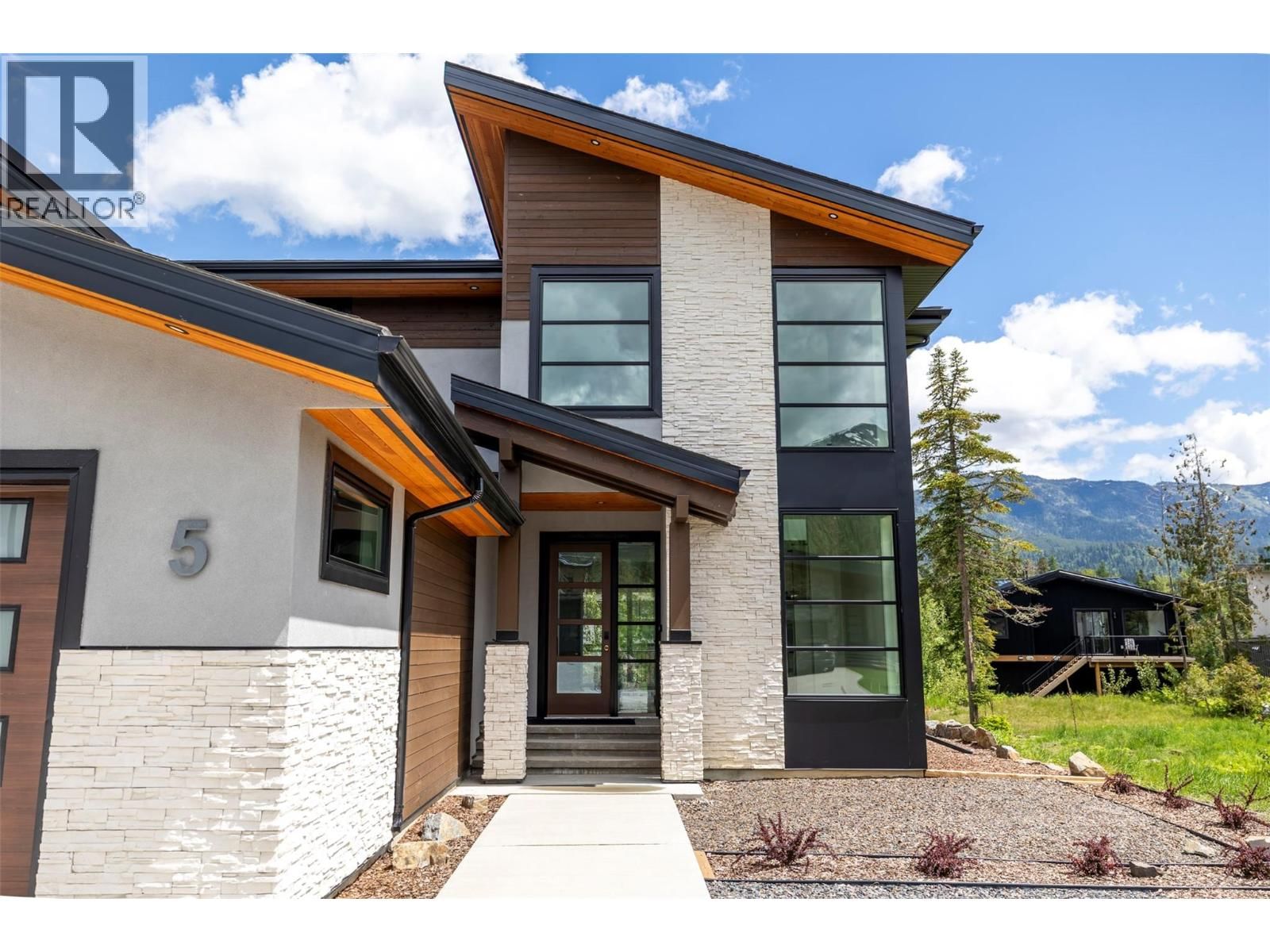 5 Mammoth Drive property photo