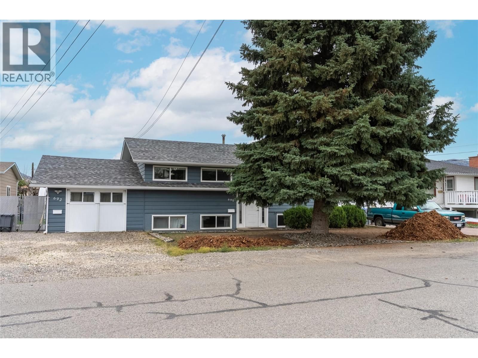 690 Alberni Avenue, Kamloops, British Columbia V2B 1T1