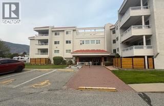 284 Yorkton Avenue Penticton British Columbia, V2A 3V5 - 2 Bedrooms Condo For Sale