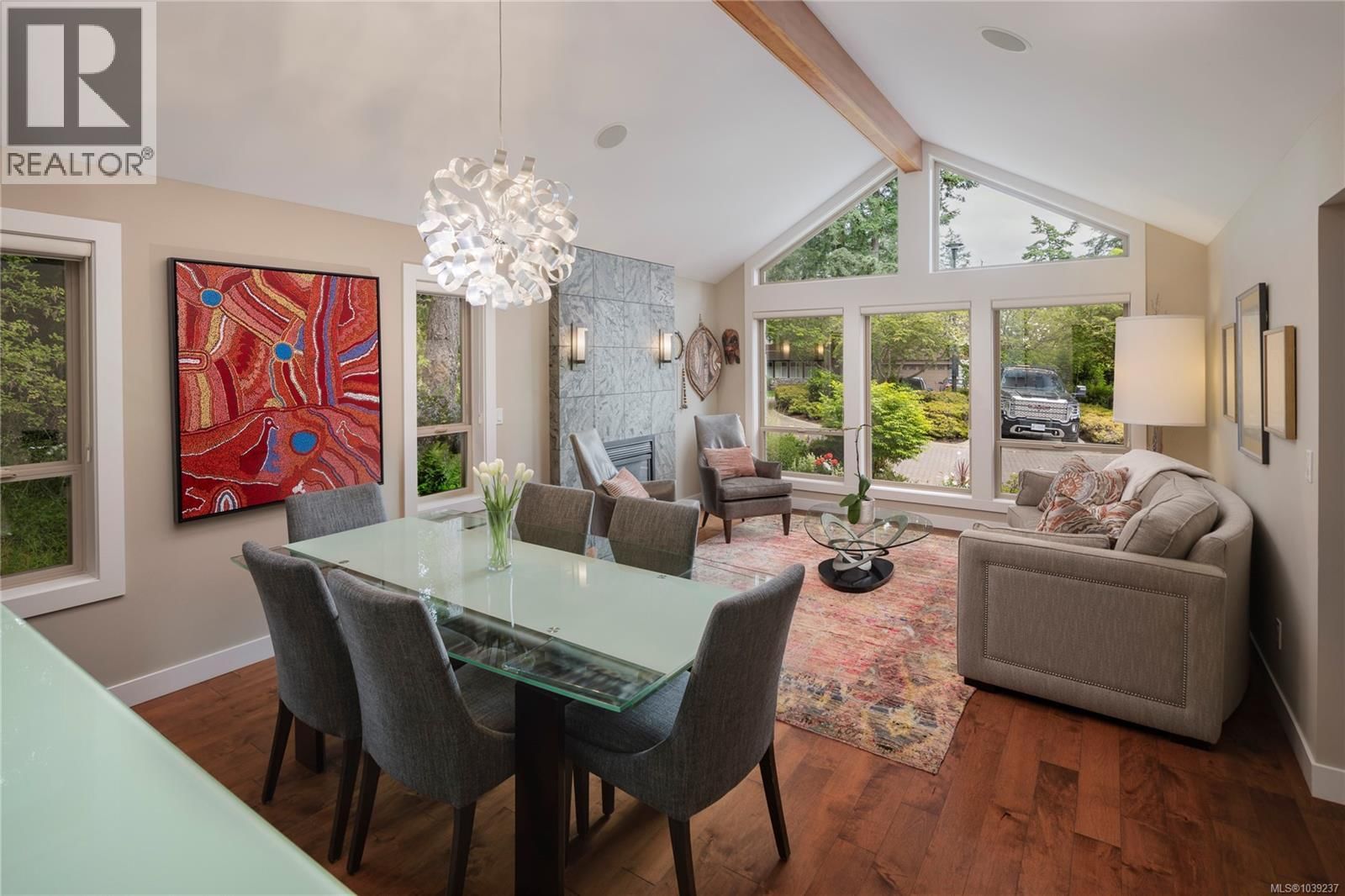 929 Matticks Wood Lane property photo