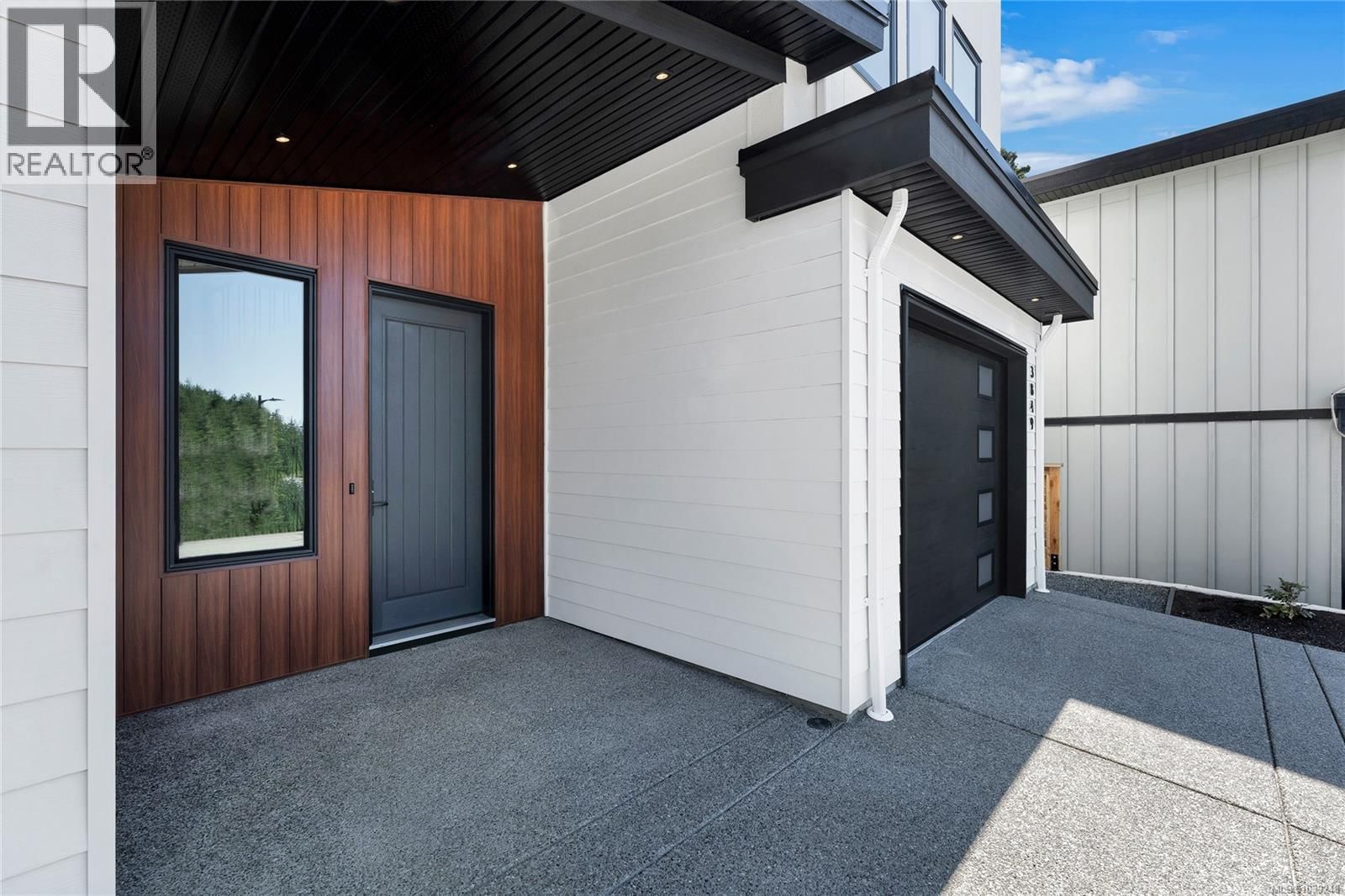 3849 Olympian Way property photo