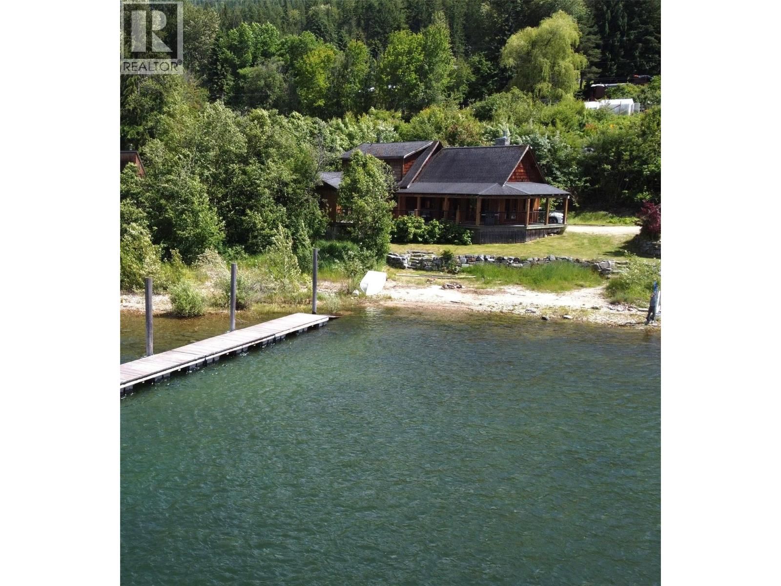 113 Kootenay Lake Road, Procter, British Columbia V0G 1V0