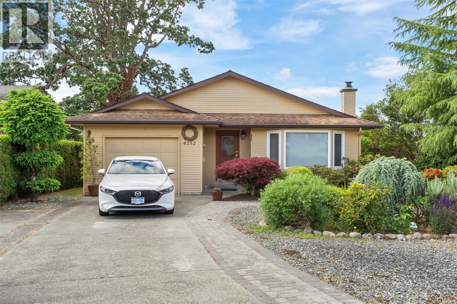 4252 Panorama Drive property photo