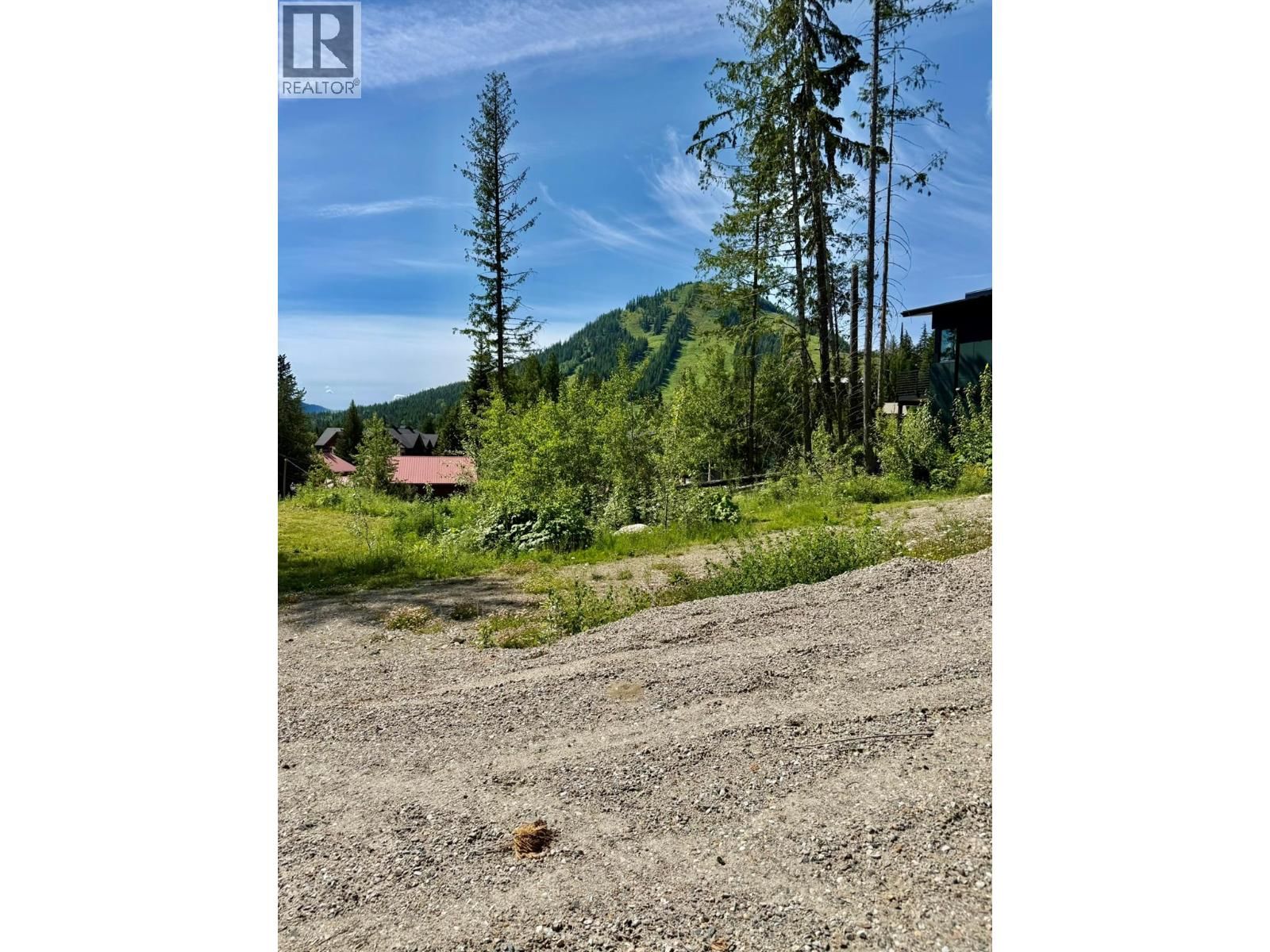 308 Ridge Road, Rossland, British Columbia V0G 1Y0