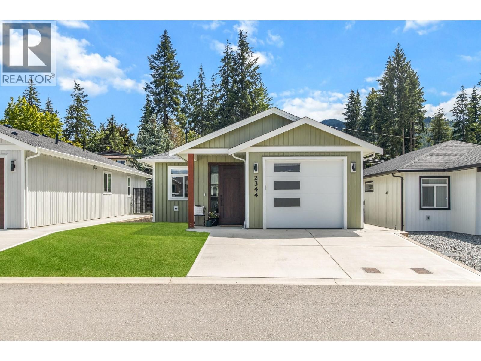 2344 6 Avenue Southeast, Salmon Arm, British Columbia V1E 0H1