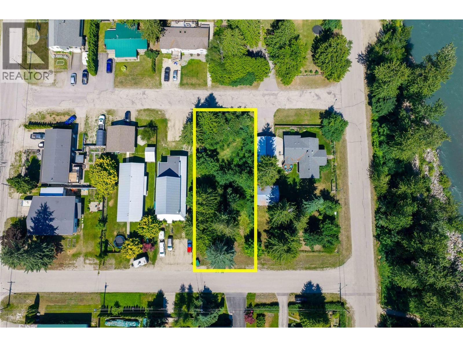 1206 Carlson Street, Revelstoke, British Columbia V0E 2S0