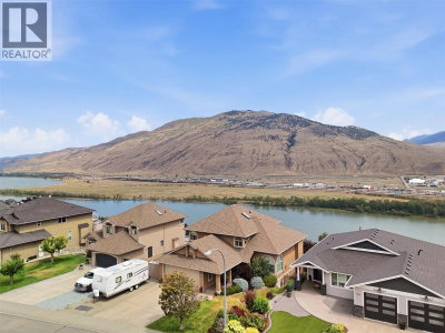 907 QUAIL Drive | Kamloops British Columbia | Slide Image Four