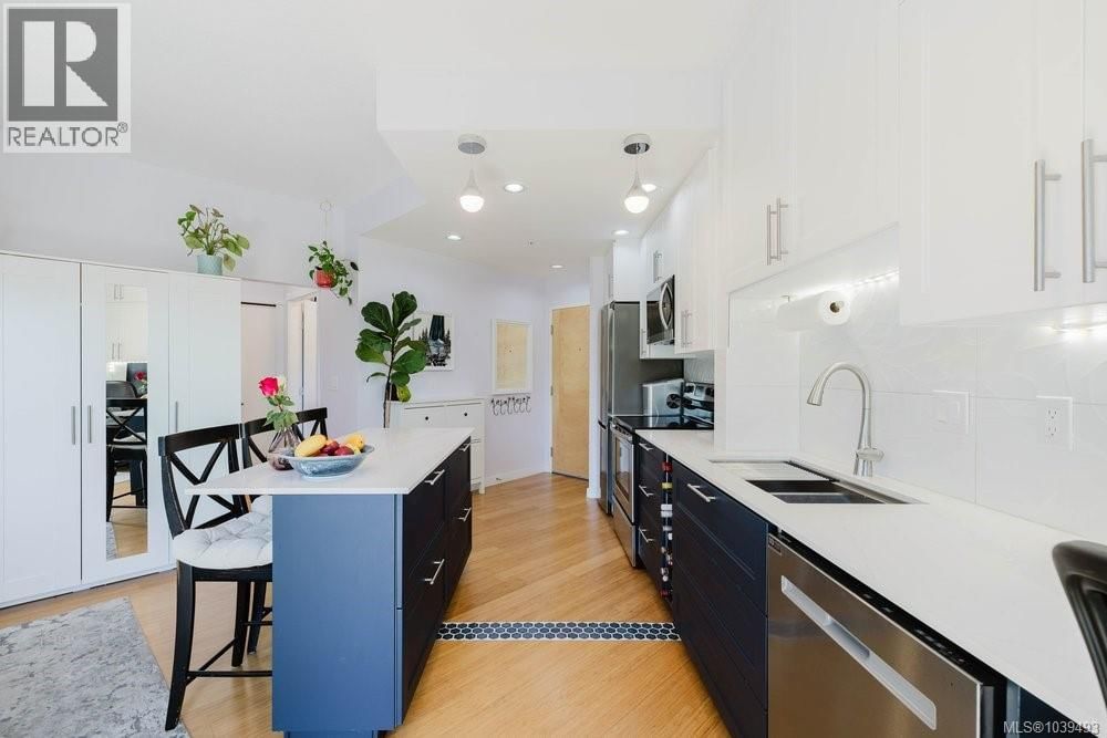 311 611 Brookside Road property photo