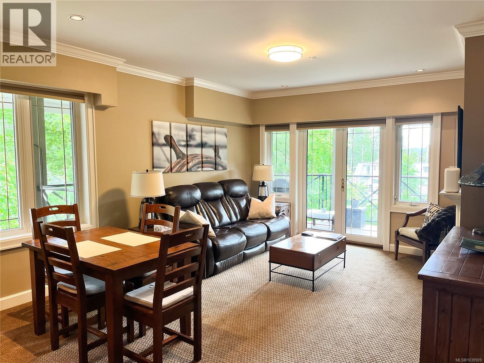 206 2326 Harbour Road property photo
