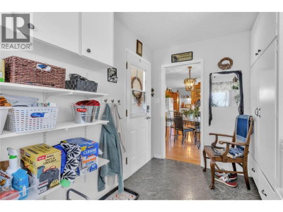 3259 St Amand Road | Kelowna British Columbia | Slide Image Twenty