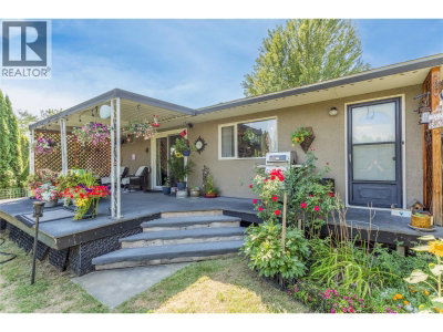 3259 St Amand Road | Kelowna British Columbia | Slide Image Twenty-eight