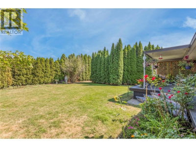 3259 St Amand Road | Kelowna British Columbia | Slide Image Thirty