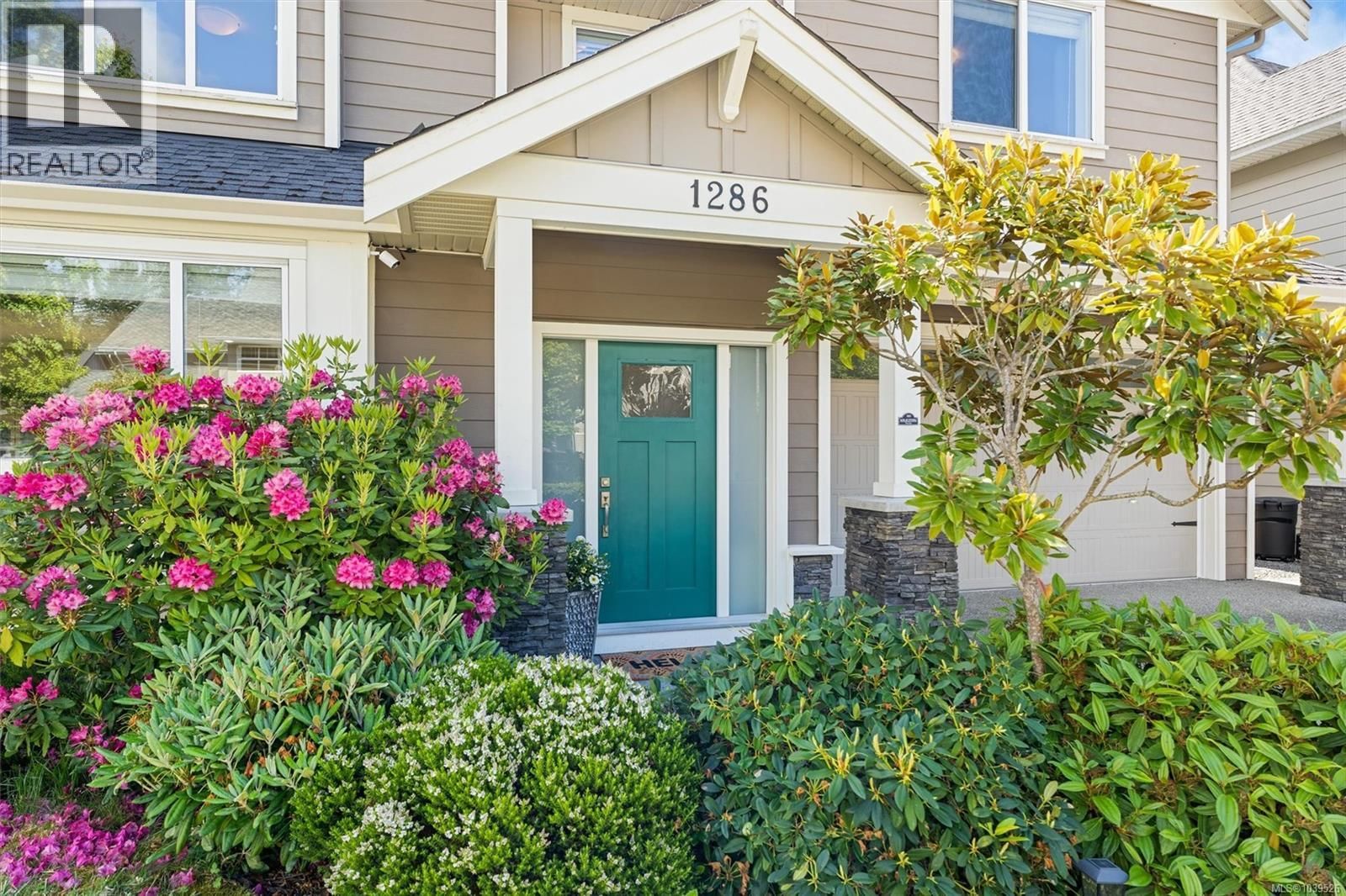 1286 McLeod Place property photo