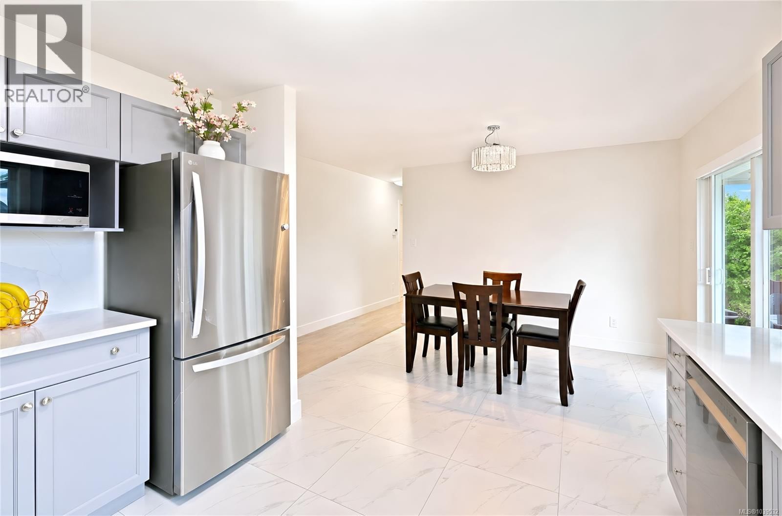 840 Inez Place property photo